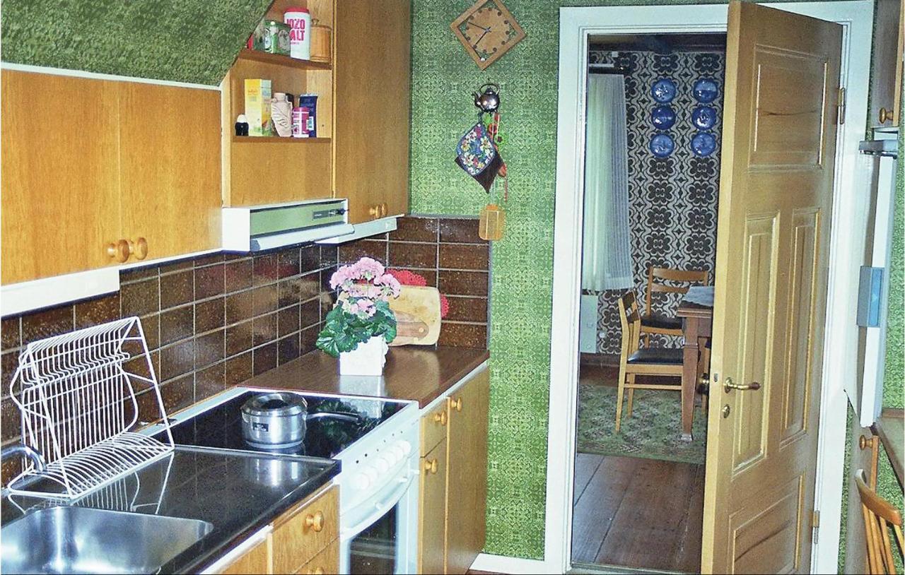 3 Bedroom Beautiful Home In Kristdala Malghult Exteriör bild